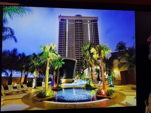 3 outdoor pools - New Town Suite At Kuala Lumpur (Kuala Lumpur)