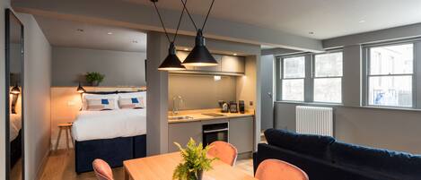 Superior Studio, 1 King Bed with Sofa bed, Kitchen