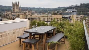 Panoramic Apartment, Multiple Beds, Hot Tub, City View | Terrace/patio