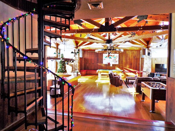 Interior - Spring Lake Ranch has a Private, Rustic Lodge perfect for family/group retreats! (Potosi)
