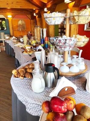 Dagelijks ontbijtbuffet (toeslag)