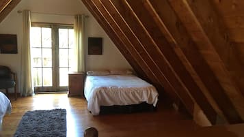 3 Schlafzimmer, Reisekinderbett, kostenloses WLAN, Bettwäsche