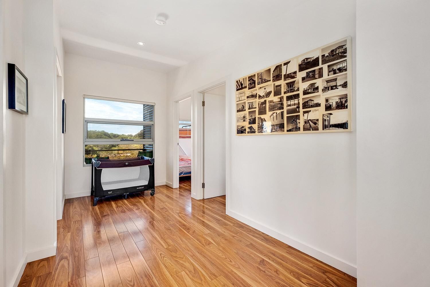 Lakeview - A modern and beautifully designed holiday home — image 11