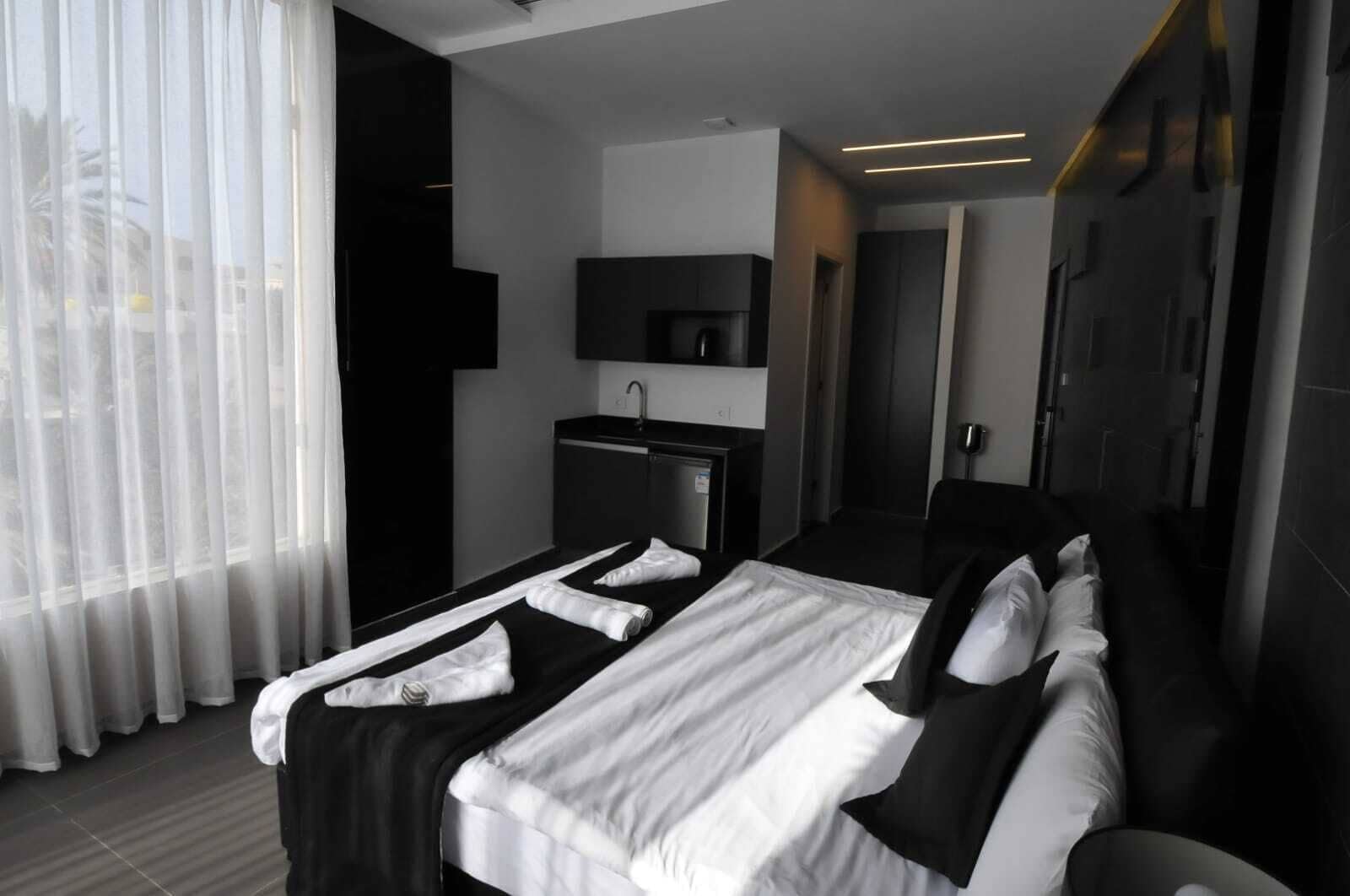 deluxe studio, balcony, sea view (room no 5) | blackout curtains, free wifi