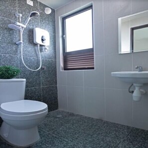 Shower, towels, soap, shampoo