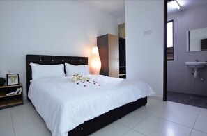 3 bedrooms, bed sheets