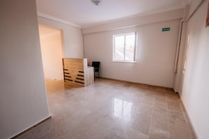 2 dormitorios, escritorio, sistema de insonorización