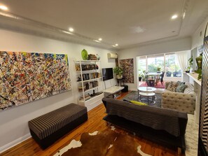 Téléviseur connecté, livres