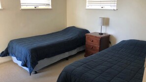 3 bedrooms, WiFi, bed sheets