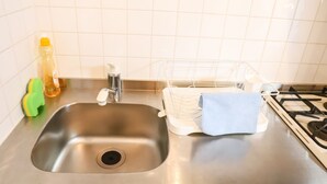 アパートメント 1 ベッドルーム | 専用簡易キッチン | 冷蔵庫、電子レンジ、コンロ、電気ポット