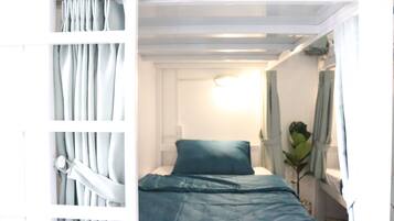 1 bedroom, free WiFi, bed sheets