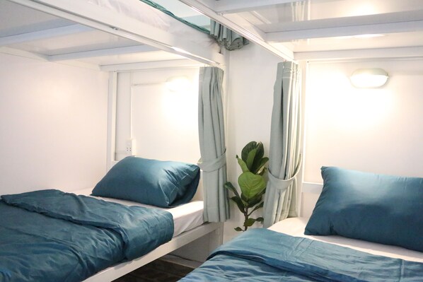 1 bedroom, free WiFi, bed sheets