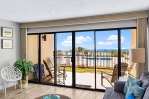 TV, books, music library, video library