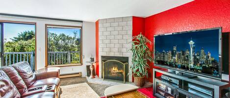 Tv, dvd-afspiller, stereoanlæg