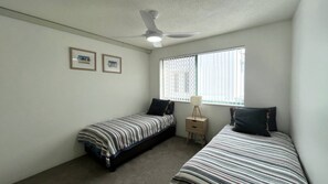 2 bedrooms, iron/ironing board, bed sheets