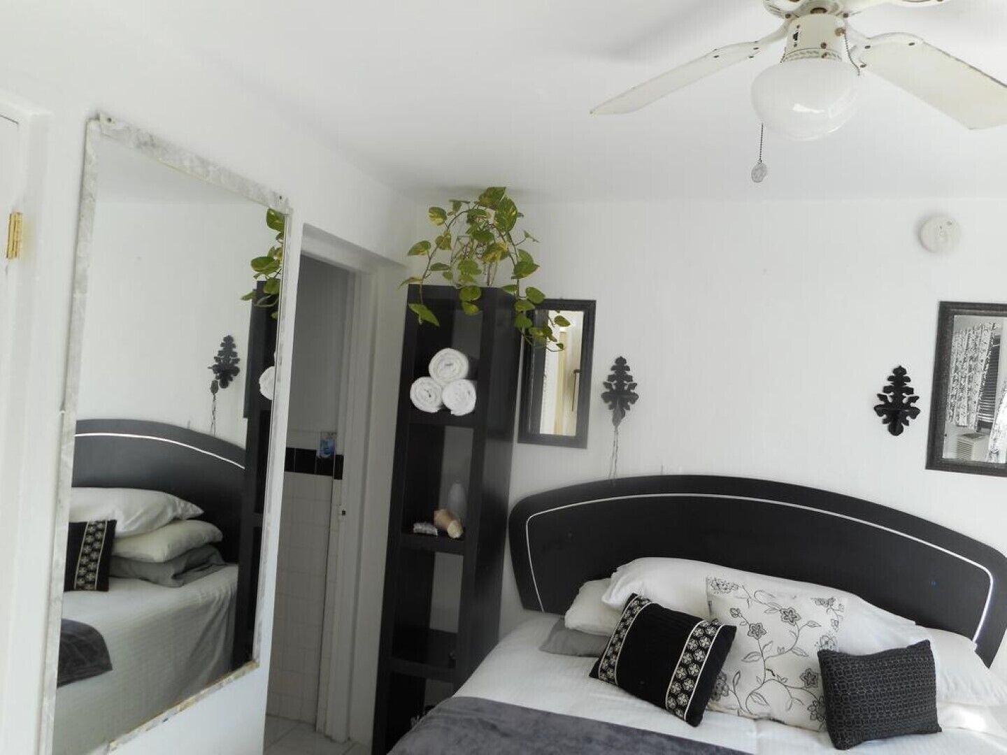 1 室のベッドルーム