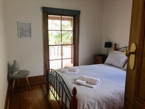 3 chambres, bureau, fer et planche à repasser, Wi-Fi gratuit