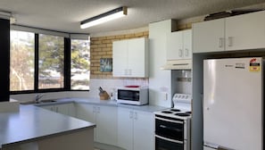 Microwave, oven, stovetop, dishwasher - Ryson U1 Ocean Views At Kings Beach (KINGS BEACH)