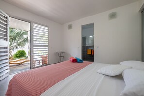 4 soverom, safe på rommet, skrivebord og strykejern/-brett