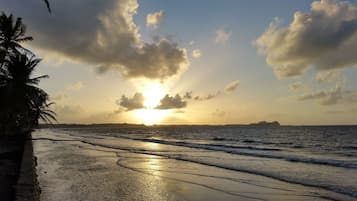 Una playa cerca