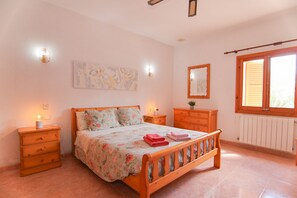 3 Schlafzimmer, Bügeleisen/Bügelbrett, kostenloses WLAN, Bettwäsche