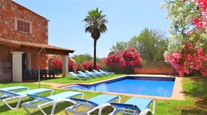 Pool - Son Mas 402 wonderful rustic finca with private pool, terrace, garden and air conditioning (Felanitx)