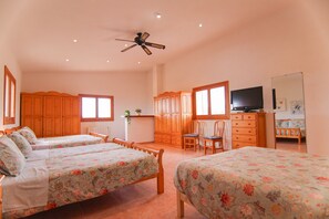 3 Schlafzimmer, Bügeleisen/Bügelbrett, kostenloses WLAN, Bettwäsche