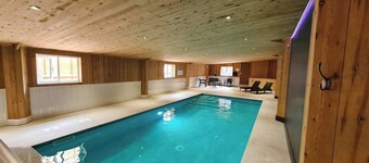 Country Cottage with Indoor heated swimming pool and panoramic views.