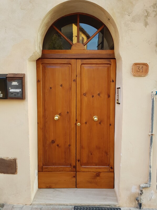 Exterior - Aurora apartment 100 m from the center (San Gimignano)