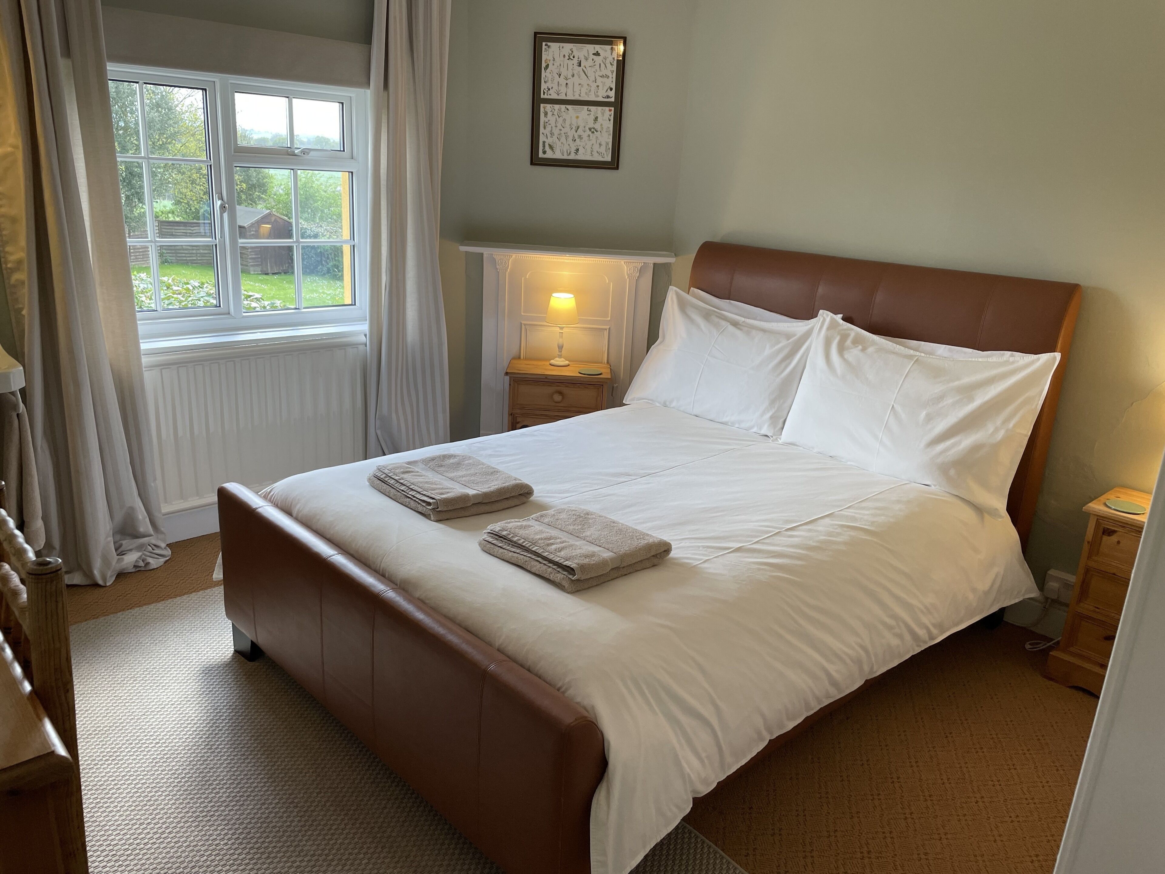 3 bedrooms, desk, iron/ironing board, WiFi