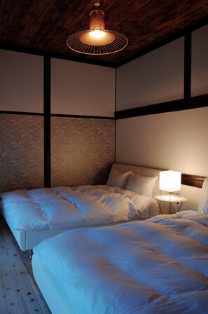 2 bedrooms, down comforters, individually decorated