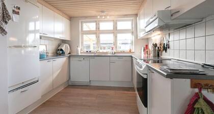 3 bedroom awesome home in NexĂž