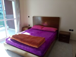 2 soverom og sengetøy