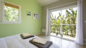 6 chambres, fer et planche à repasser, Wi-Fi, draps fournis