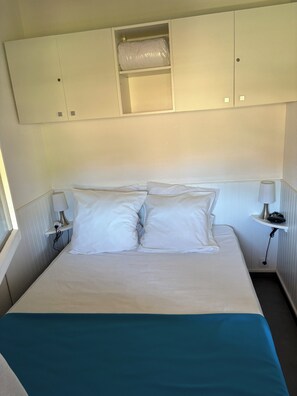 3 bedrooms, iron/ironing board - T2 Mezzanine in Ste Maxime Gulf of St Tropez (Sainte-Maxime)