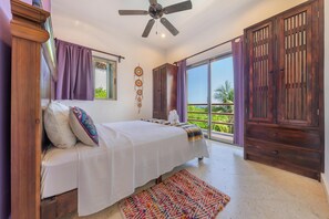 5 bedrooms, iron/ironing board, free WiFi, bed sheets