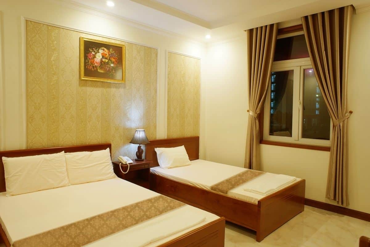 Minibar, in-room safe, desk, rollaway beds