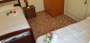 3 soverom, strykejern/-brett, sengetøy og rullestolvennlig