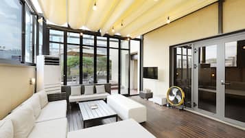 BBQ GARDEN CAMPING SUITE | Terrace/patio