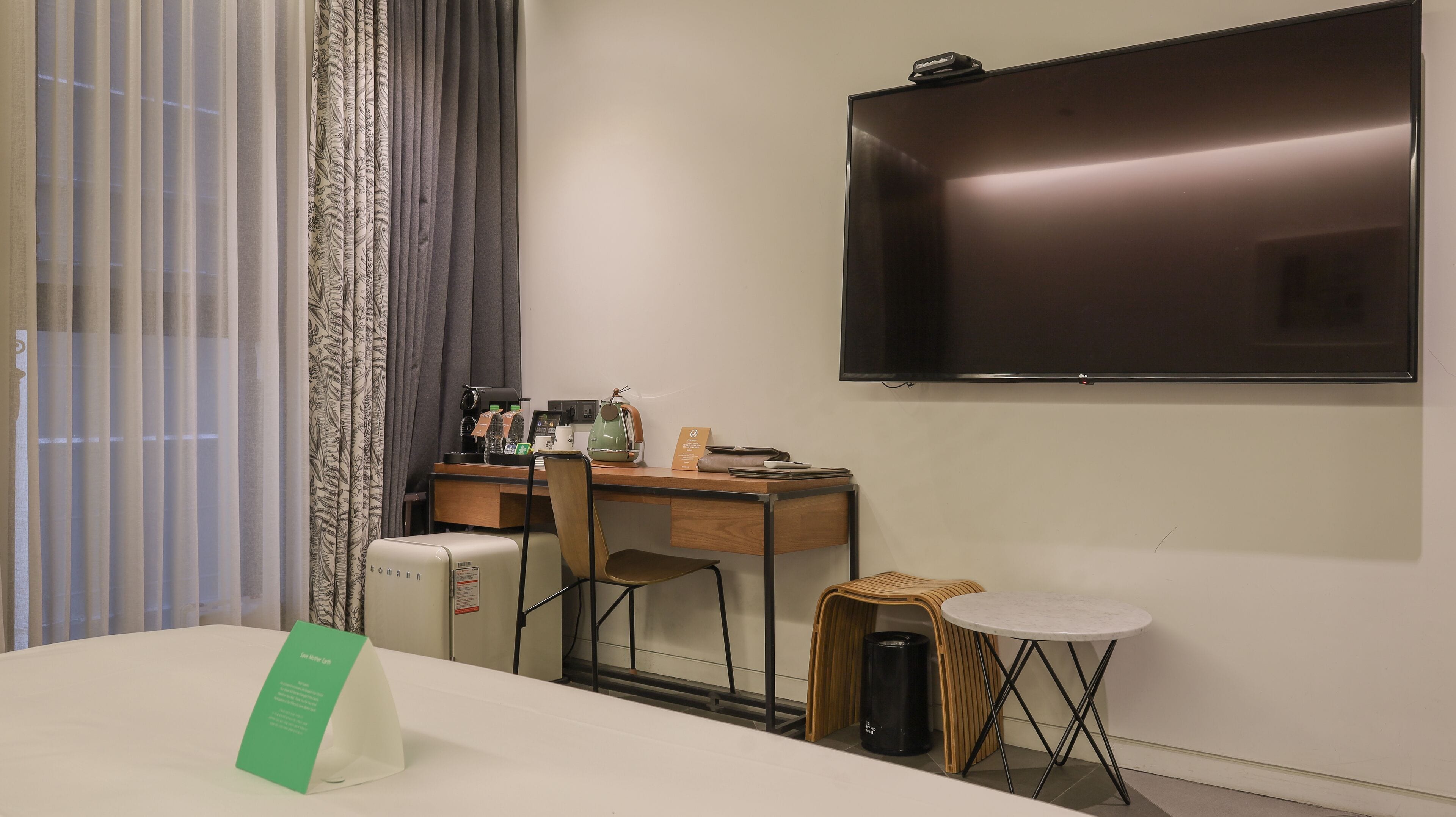 premier king | down duvets, memory-foam beds, desk, laptop workspace