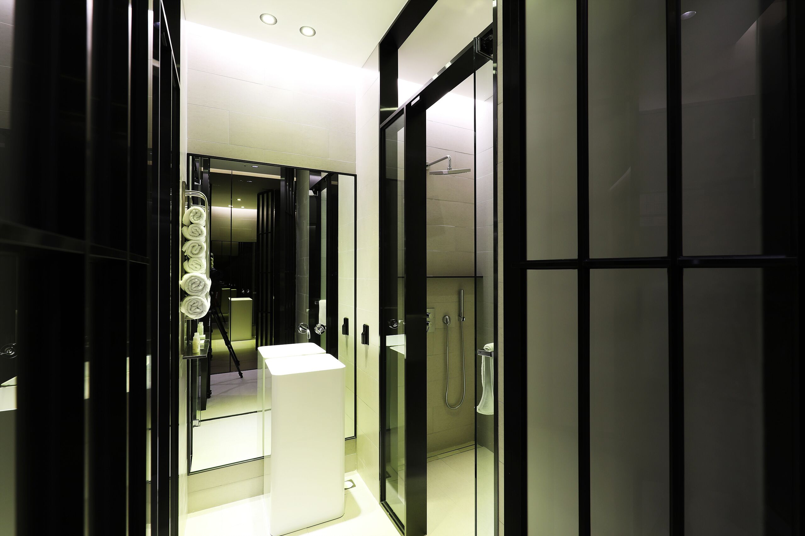 superior king | bathroom | combined shower/bathtub, designer toiletries, hair dryer, bathrobes