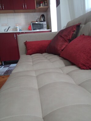 Interior detail - TMC Skopje Apartment (Skopje)