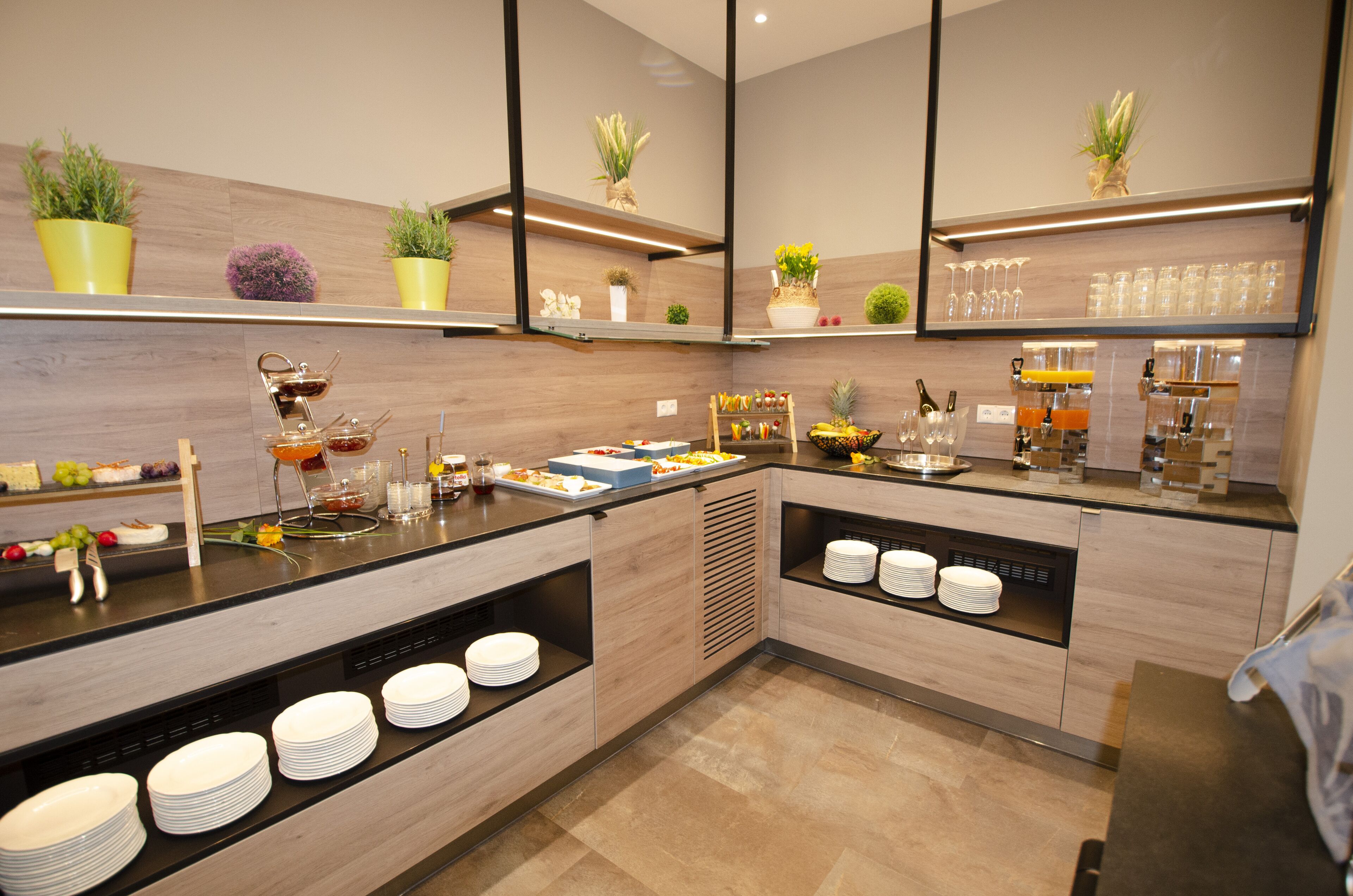 daily buffet breakfast (eur 15 per person)