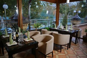 Dinner served, alfresco dining 