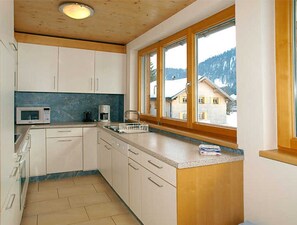 Kühlschrank, Mikrowelle