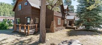 Heart of Truckee - Modern Truckee Escape with A/C, Kids' Room & Walkable Location