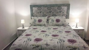 Free WiFi, bed sheets