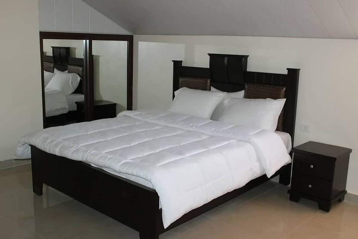 Blackout drapes, rollaway beds, free WiFi
