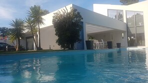 Alberca al aire libre 