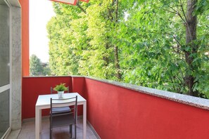 Outdoor dining - Studio 3beds Residence La Red R21 (RHO)